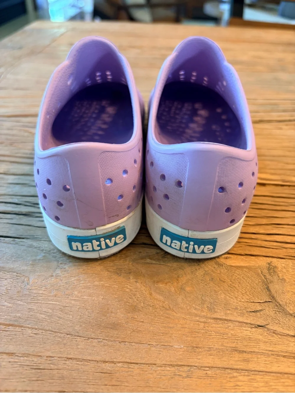 Native Kids Slip-On Shoes in Light Purple Sz 2